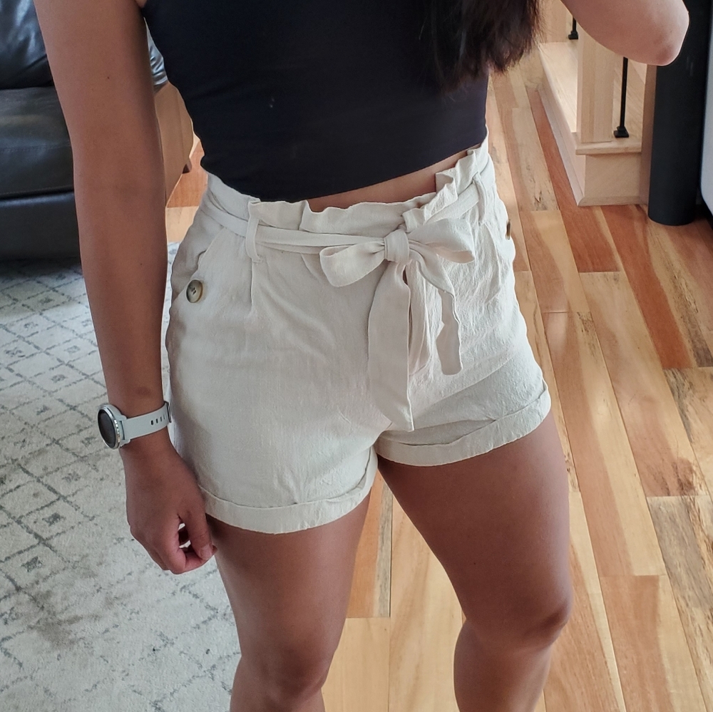 Topshop Linen Paperbag Shorts, size 4